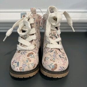 Kids Floral Pink Lace-Up Ankle Boots